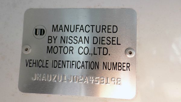 2002 Nissan DIESEL UD1400