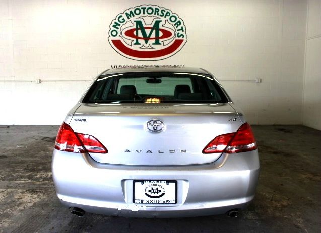 2006 Toyota Avalon XLS 4dr