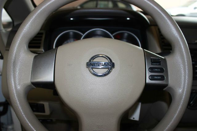 2009 Nissan Versa S