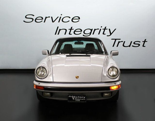 1986 Porsche 911 Carrera Targa